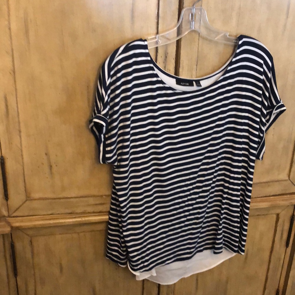 Apt 9 split back tee